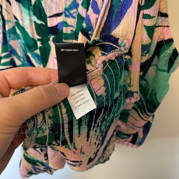 Torrid Crinkle Gauze Cold Shoulder Ruffle Top - Picture 10 of 10